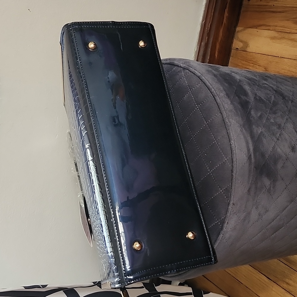 Handbag - Picture 4 of 7